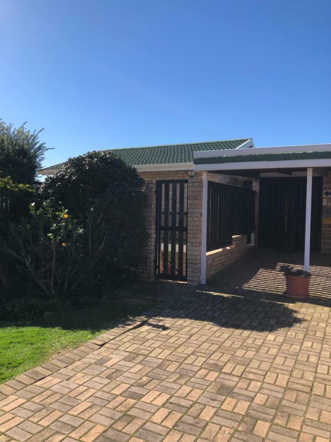 Ocean View Guest House Jeffreys Bay Ngoại thất bức ảnh